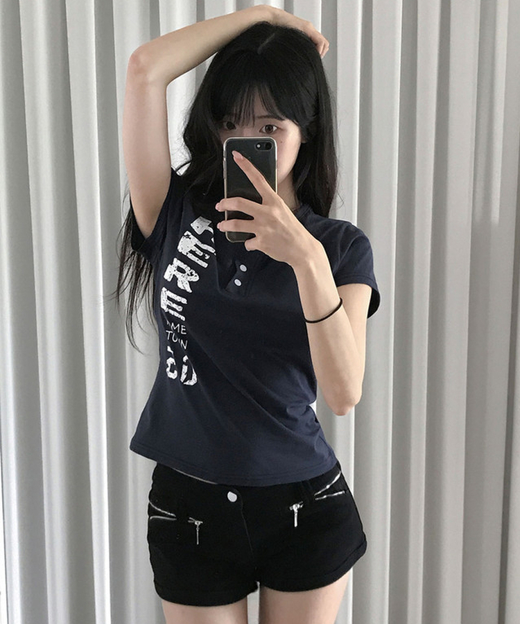 리즐 헨리넥 슬림 크랙 레터링 프린팅 반팔 티셔츠 네이비