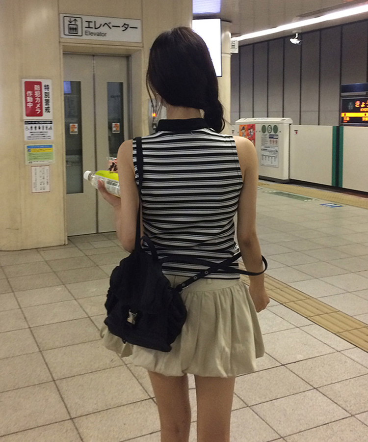 ストライプカラーネックノースリーブTシャツ BLACK