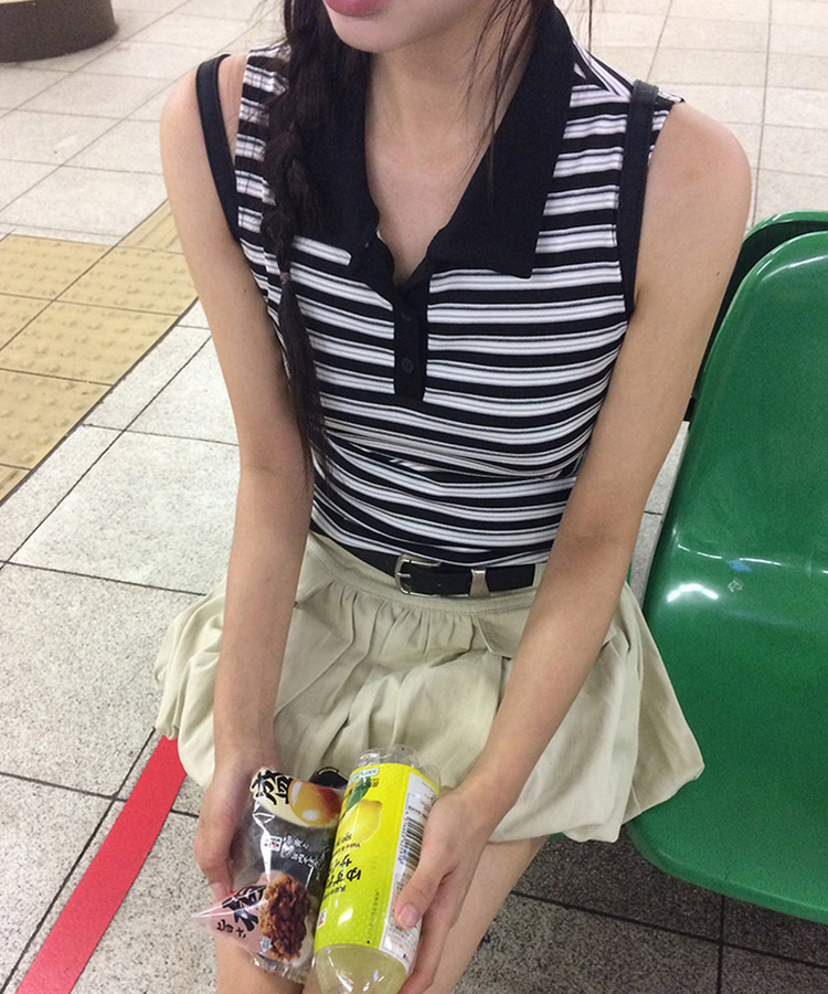 ストライプカラーネックノースリーブTシャツ BLACK