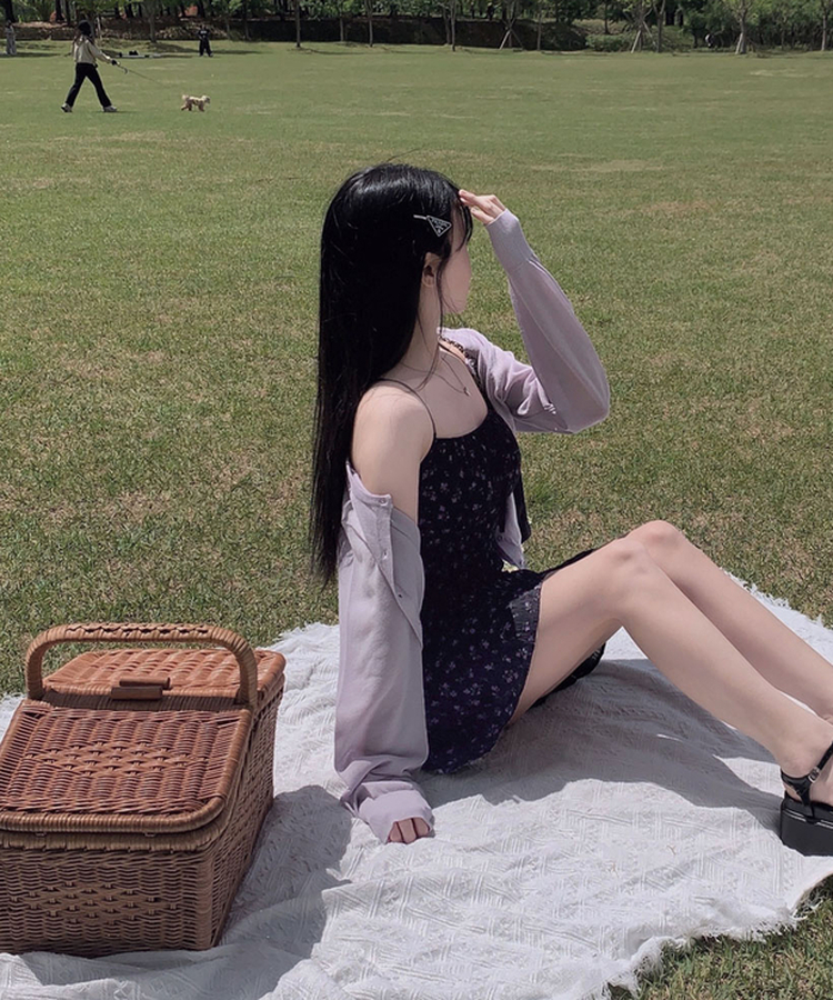 한여름까지 살안타템으로디오 팬던트 라운드넥 루즈핏 세미크롭 가디건 라벤더