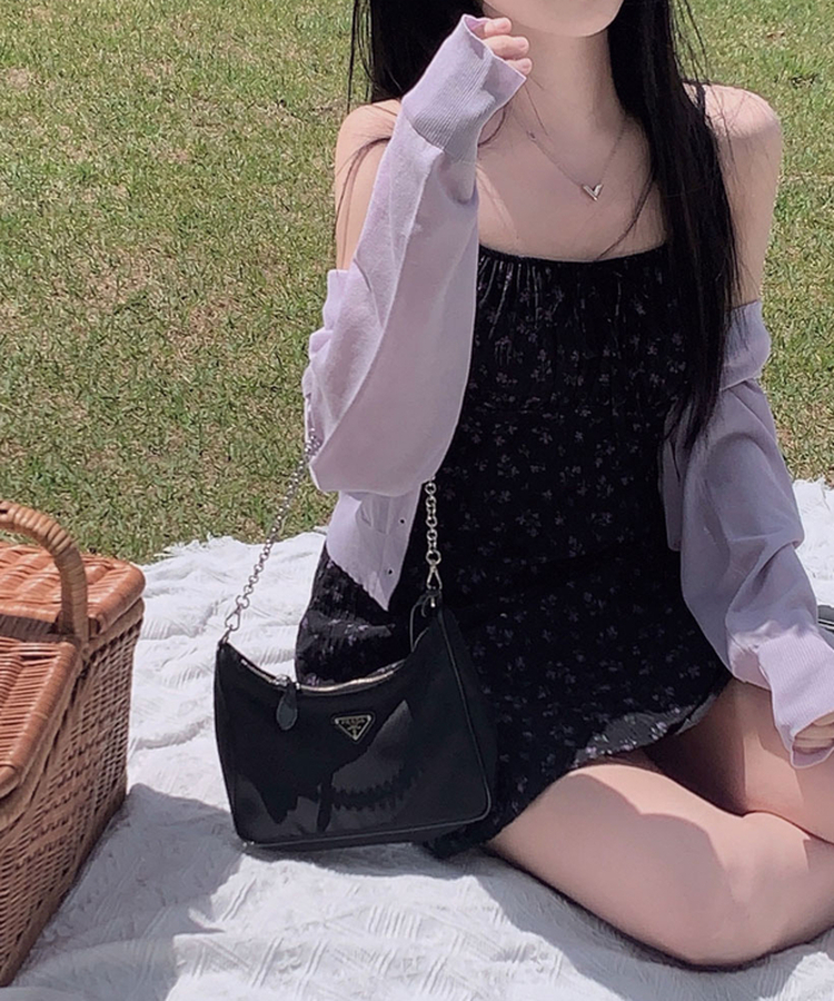 한여름까지 살안타템으로디오 팬던트 라운드넥 루즈핏 세미크롭 가디건 라벤더