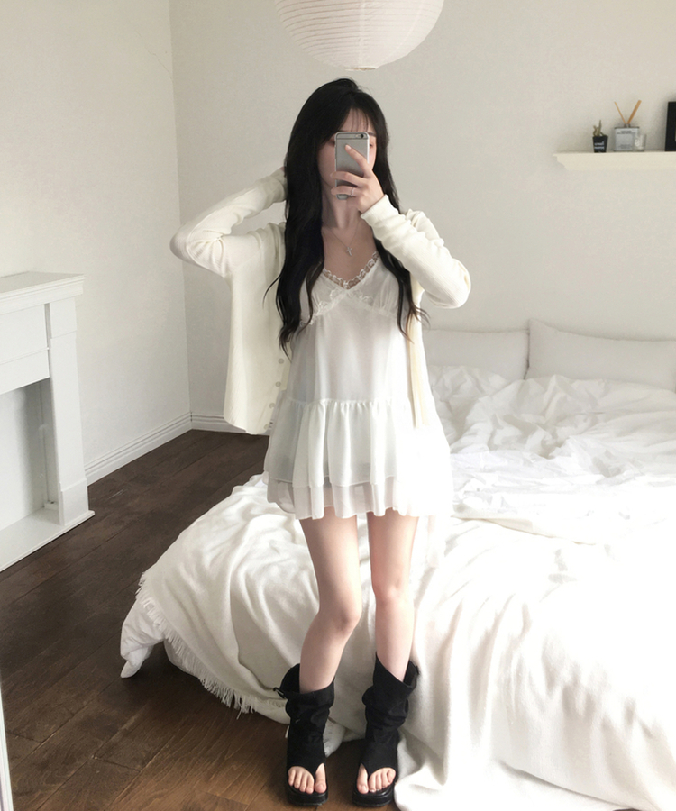 글로우 브이넥 롱 가디건 긴팔 차르르 슬림핏 러블리 휴양지룩 캐주얼 간절기아우터간절기템여름가디건썸머코디 베이지