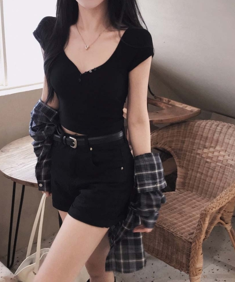 【カップ付き】クロップドスリムTシャツ(5color) BLACK