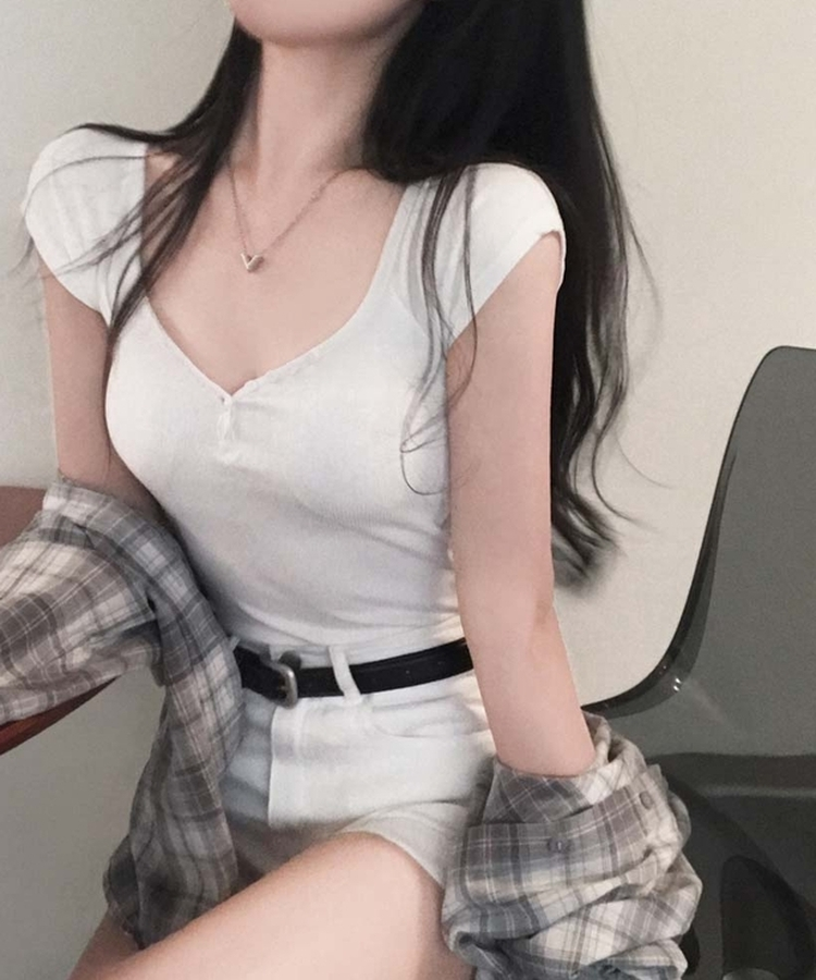 【カップ付き】クロップドスリムTシャツ(5color) IVORY