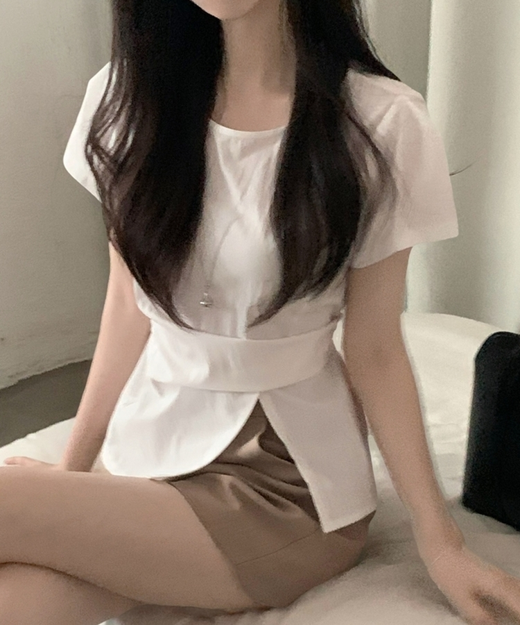 코르 리본 스트랩 반팔 블라우스 3color 아이보리