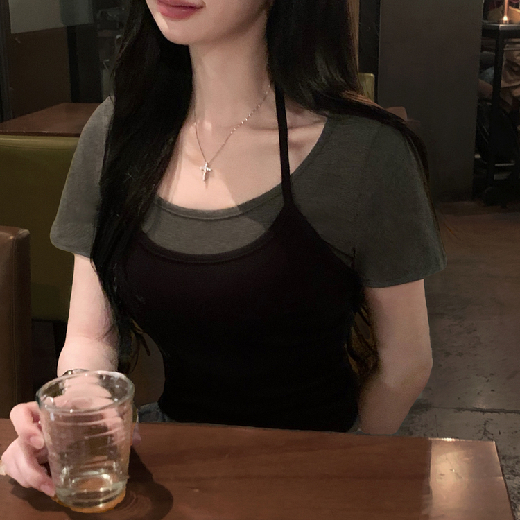 홀터넥 끈나시 유넥 슬림핏 여름 반팔티셔츠 레이어드 투피스 세트 블랙