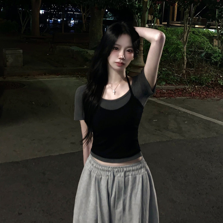 홀터넥 끈나시 유넥 슬림핏 여름 반팔티셔츠 레이어드 투피스 세트 블랙