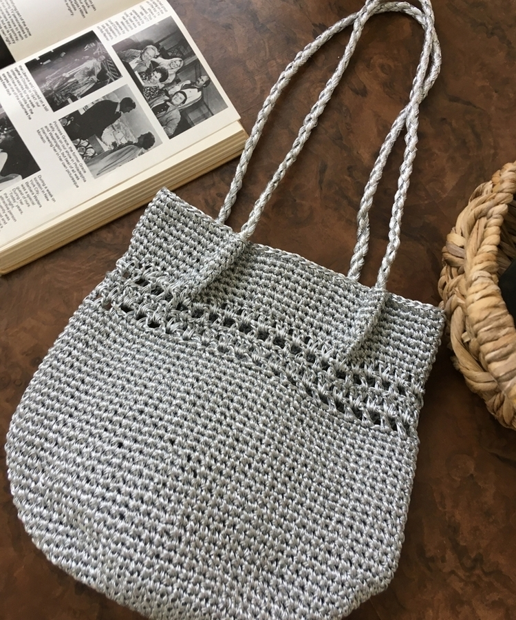 シルバーメッシュニットトートバッグ