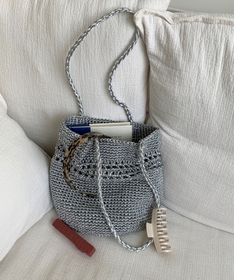 シルバーメッシュニットトートバッグ