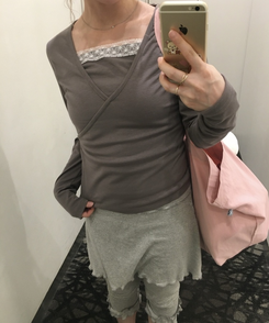 브이넥 레이스 레이어드 티셔츠 브라운
