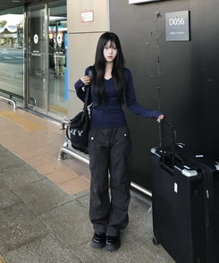 브이넥 커프스 버튼 탑(7color) 네이비