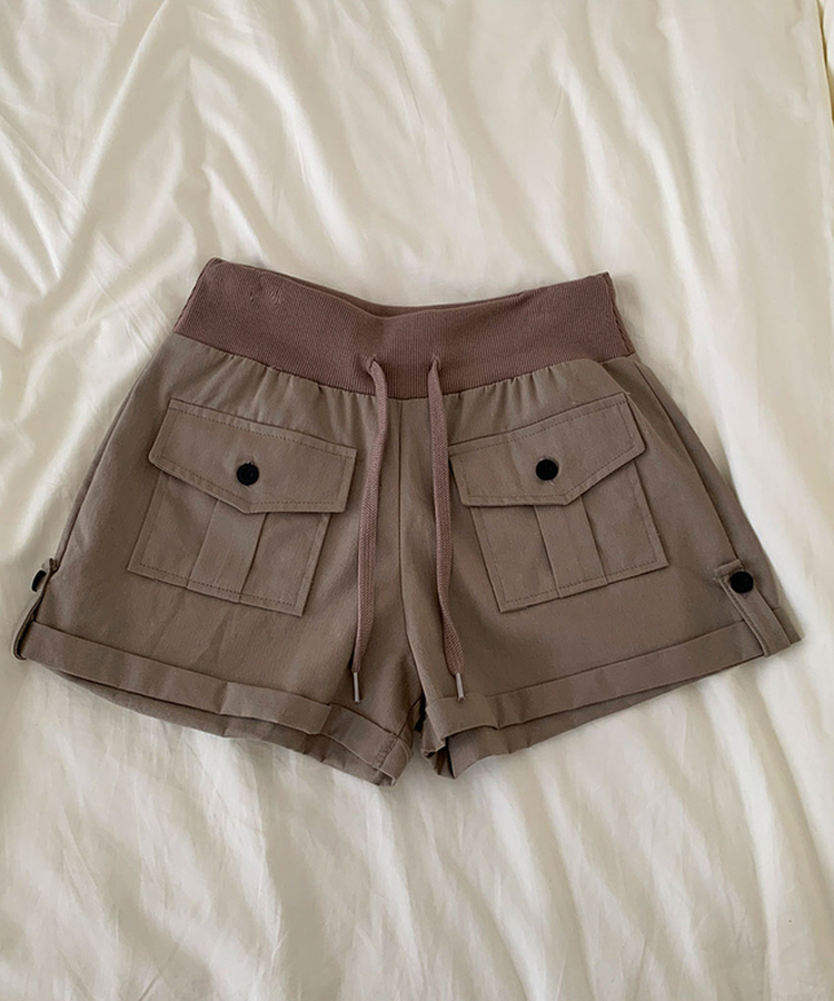 ロールアップカーゴAラインショートパンツ