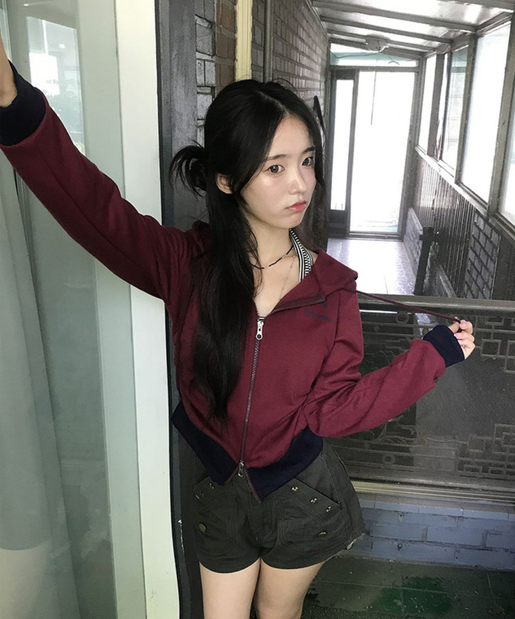 여름후드 로젯 홀스 옆셔링 투웨이지퍼 슬림 배색 후드 집업 다크레드