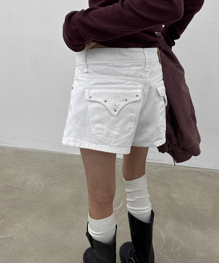 スタッズショートパンツ IVORY