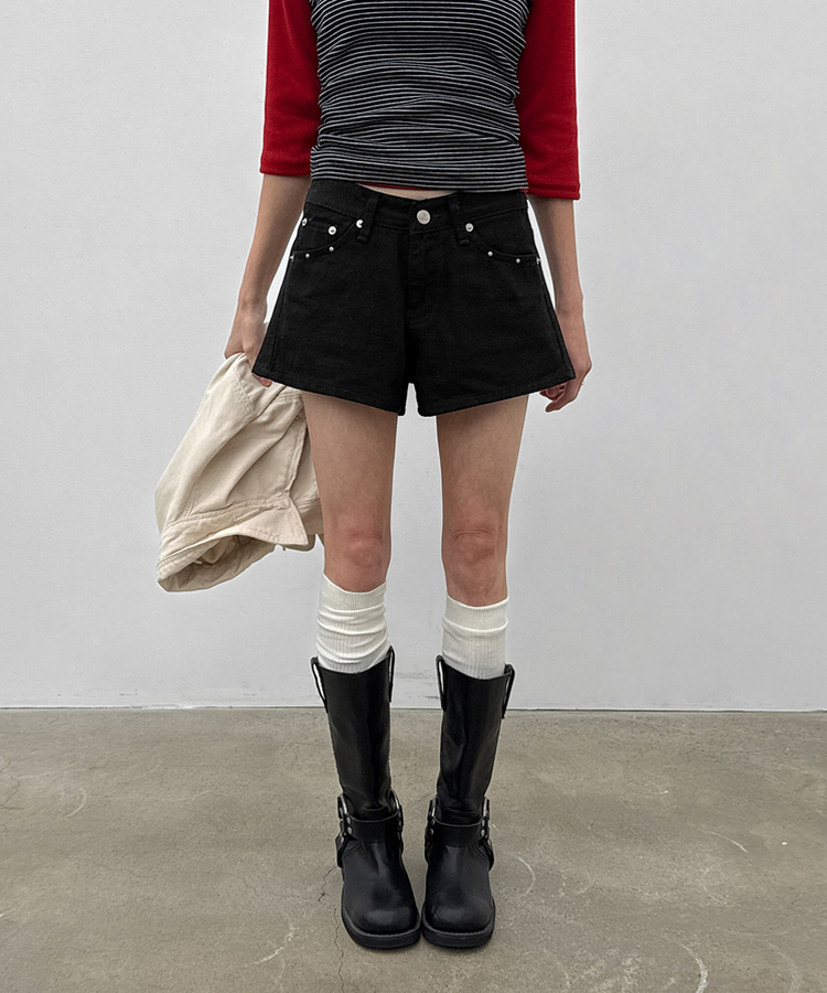 スタッズショートパンツ BLACK