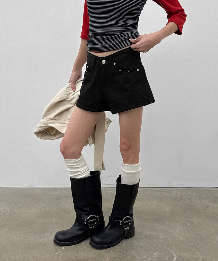 スタッズショートパンツ BLACK