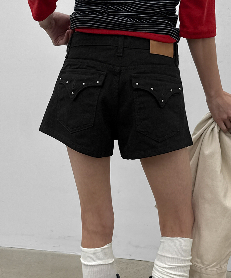 スタッズショートパンツ BLACK