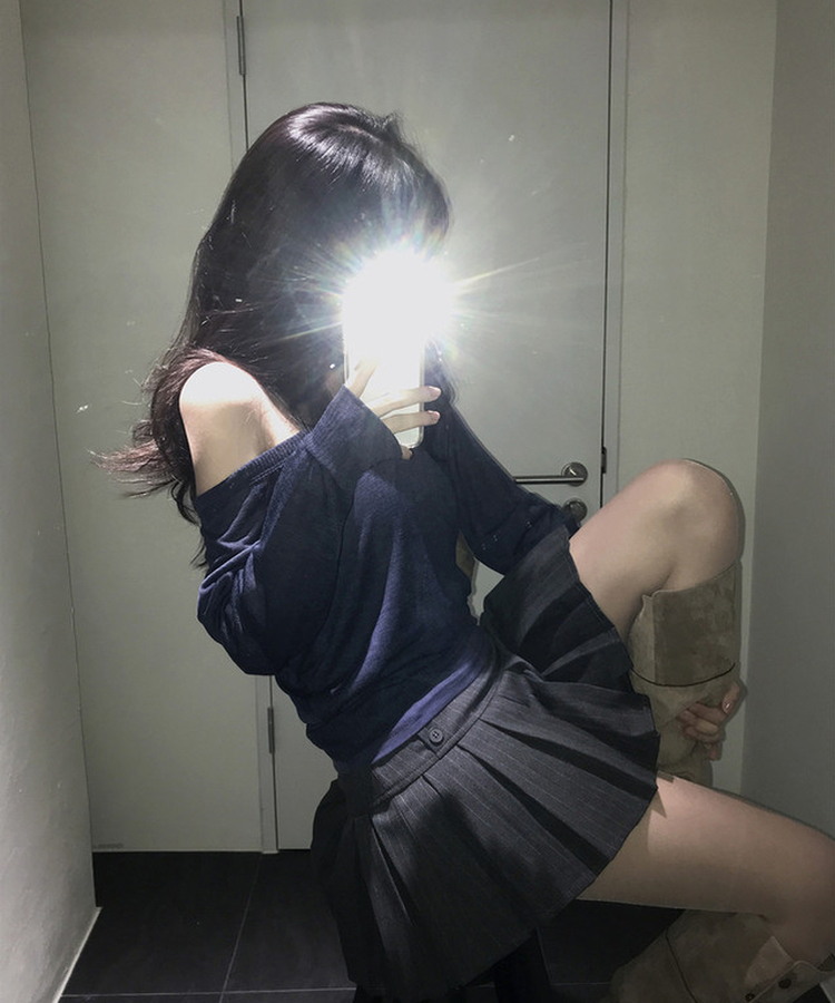 ディープVシアーラグラントレーナー NAVY