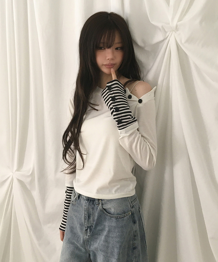 アシメボタンボーダースリム長袖Tシャツ IVORY