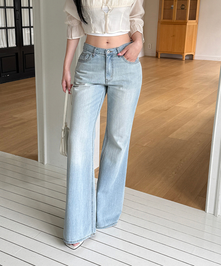 ローライズウォッシングセミブーツカットデニム LIGHT DENIM