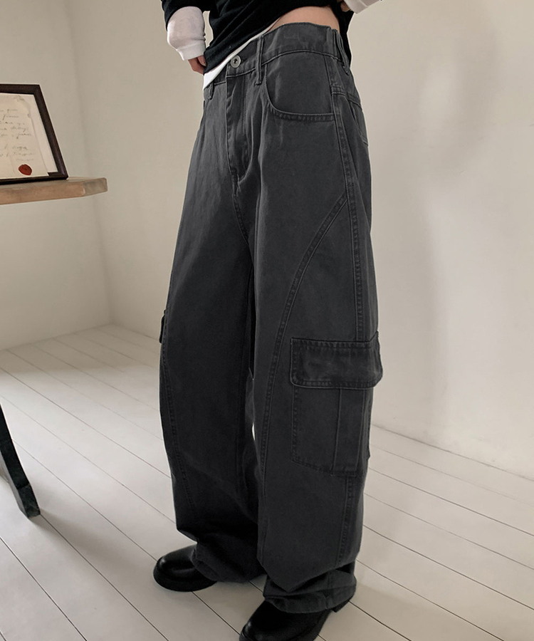 ローライズカーゴワイドパンツ CHARCOAL