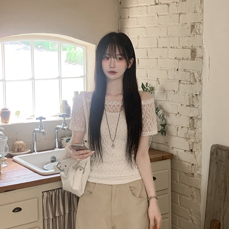 【SET】レースオフショル半袖Tシャツ＋ホルターネックタンクトップ IVORY