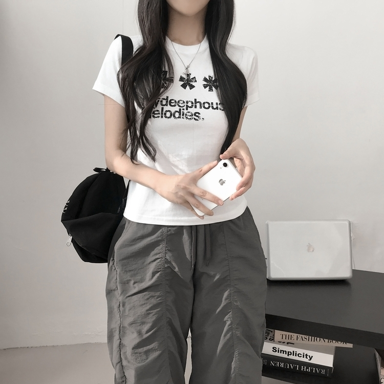 レタリングセミクロップ半袖Tシャツ WHITE