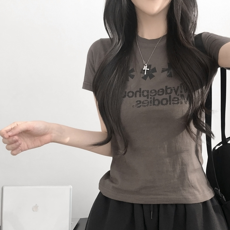 レタリングセミクロップ半袖Tシャツ KHAKI
