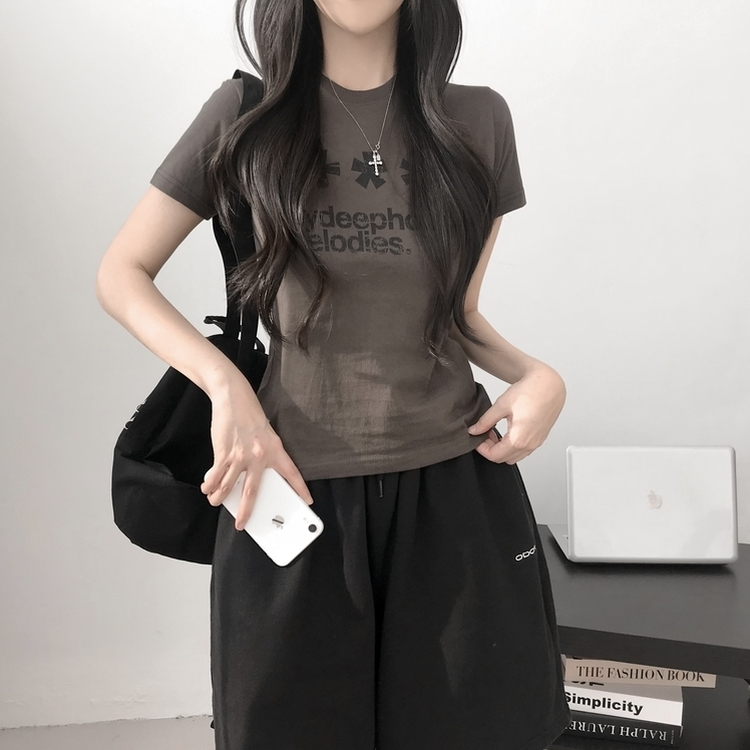 レタリングセミクロップ半袖Tシャツ KHAKI