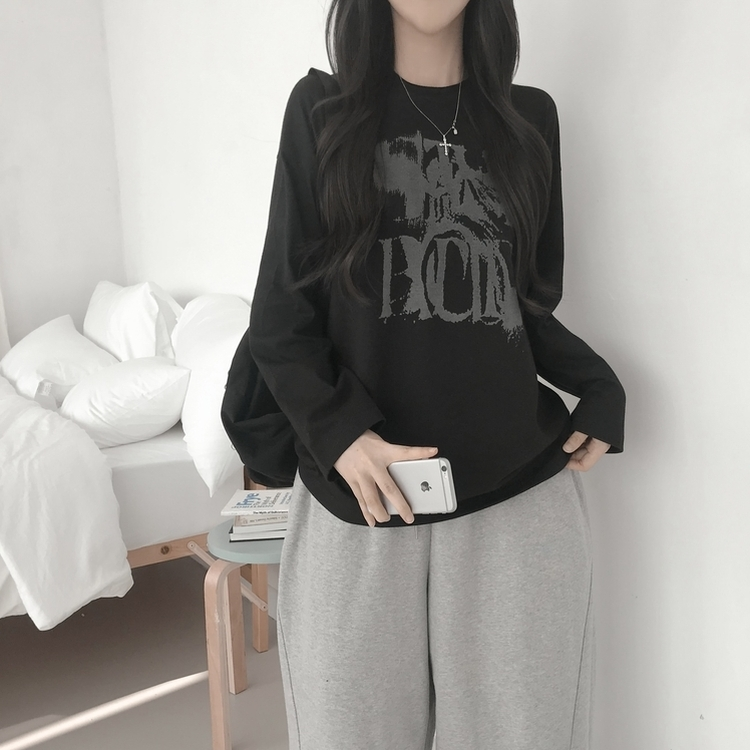 プリントルーズラウンドネック長袖Tシャツ BLACK