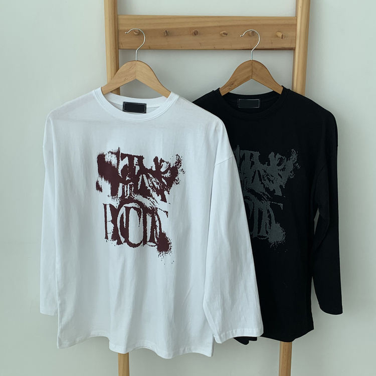 プリントルーズラウンドネック長袖Tシャツ