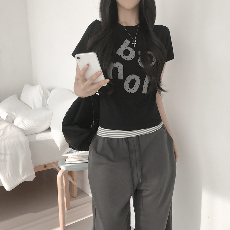 スタープリントセミクロップド半袖Tシャツ BLACK