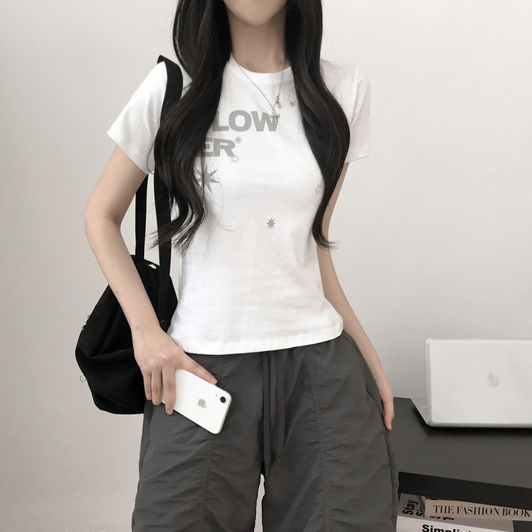 シンプルレタリングセミクロップド半袖Tシャツ WHITE