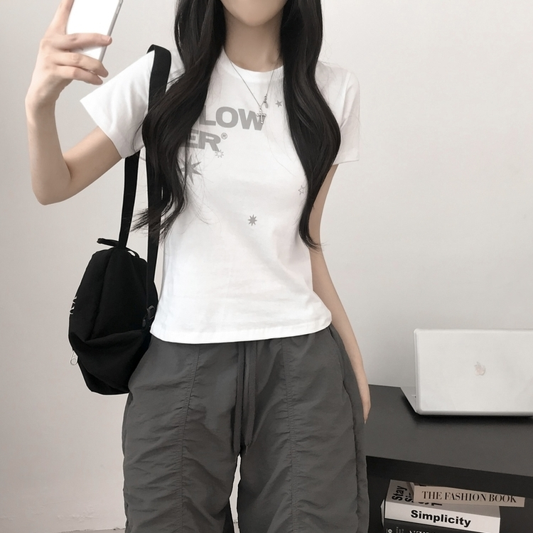 シンプルレタリングセミクロップド半袖Tシャツ WHITE