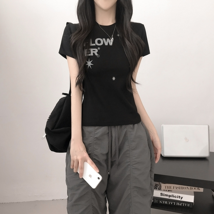 シンプルレタリングセミクロップド半袖Tシャツ BLACK