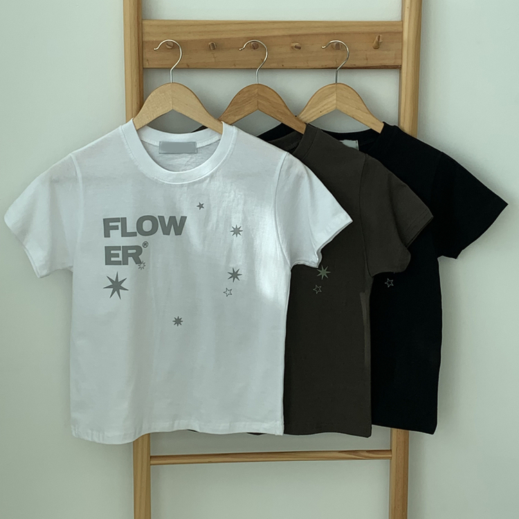 シンプルレタリングセミクロップド半袖Tシャツ