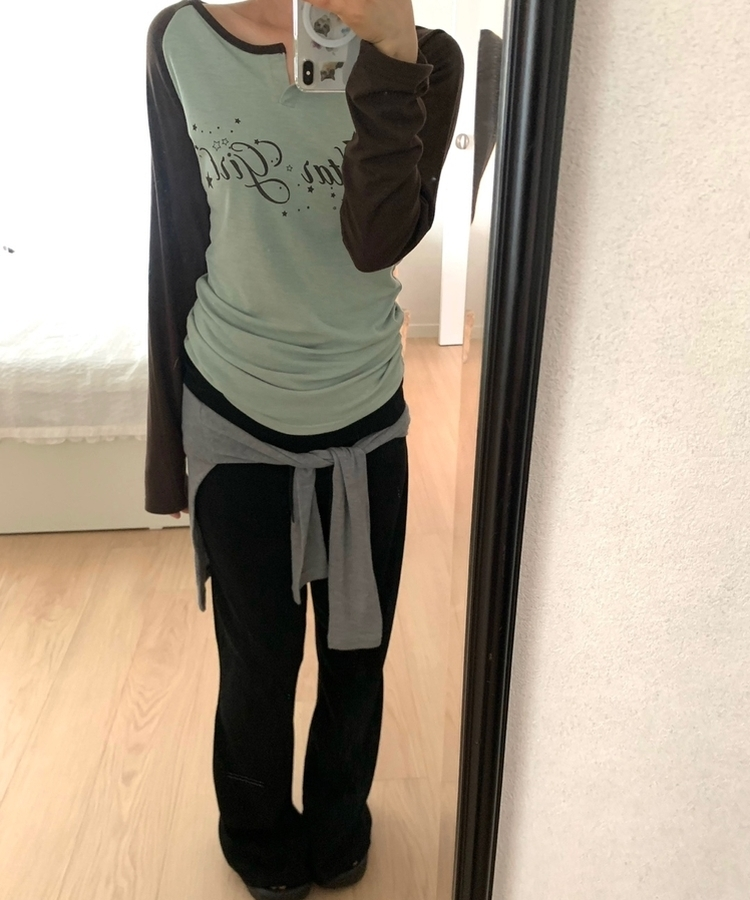 ラグランスリットネック長袖Tシャツ OLIVE