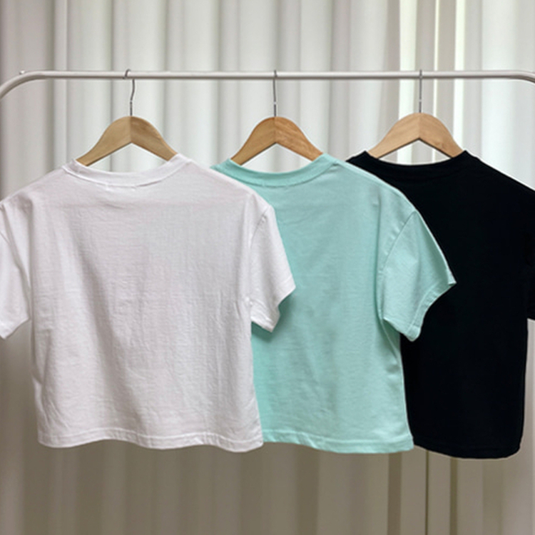 プリントラウンドネッククロップド半袖Tシャツ