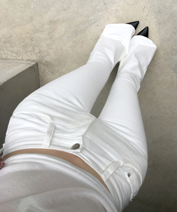 バックポケットブーツカットパンツ WHITE