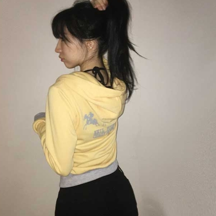 シャーリングジップアップフードトレーナー YELLOW