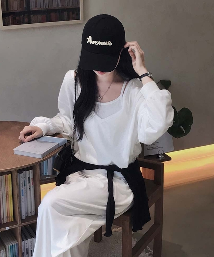 【SET】VネックスウェットTシャツ＋キャミソール IVORY