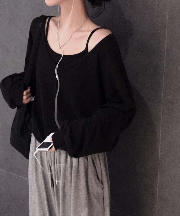 【SET】VネックスウェットTシャツ＋キャミソール BLACK