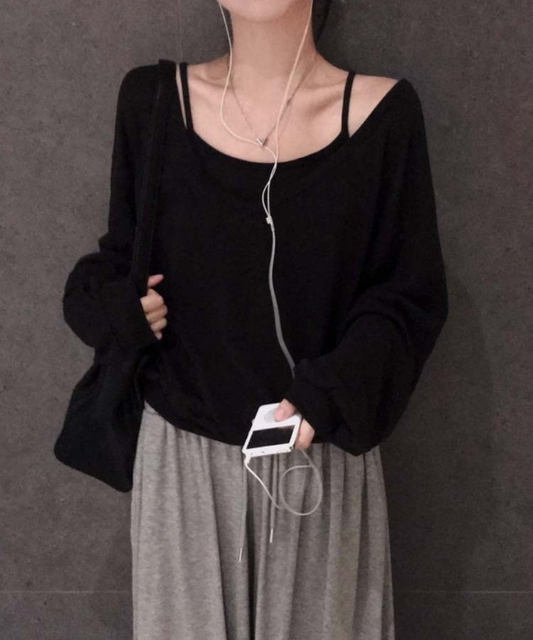 【SET】VネックスウェットTシャツ＋キャミソール BLACK