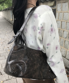 심플 스터드 숄더백 브라운