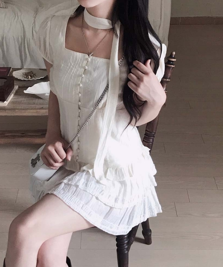 【マフラー付き】スクエアネックフリル半袖ブラウス IVORY