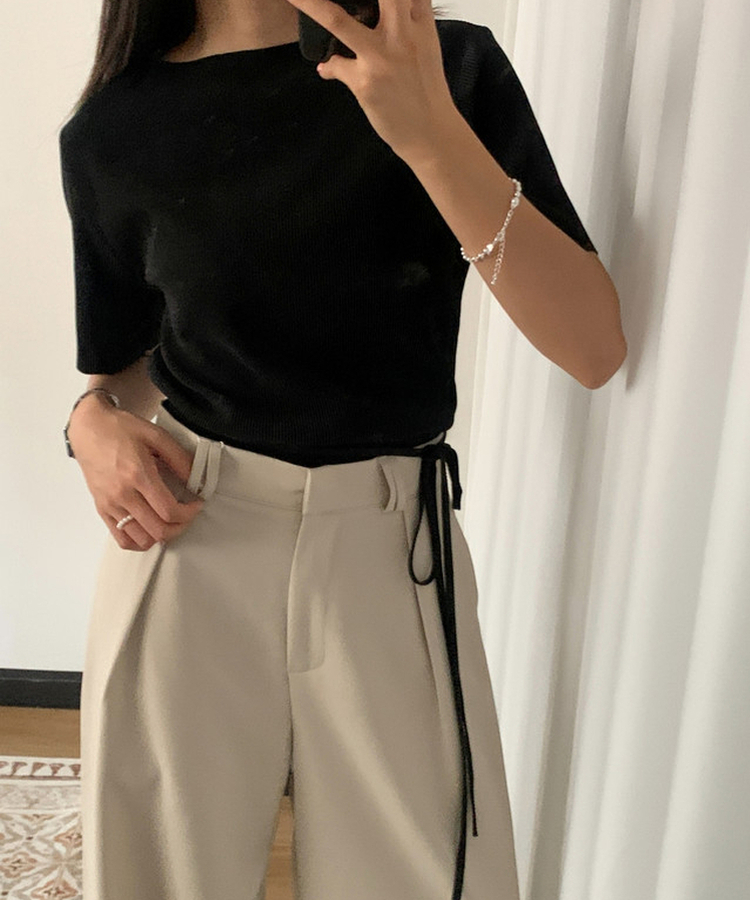 【タイ付き】ハイネックプリーツ半袖ブラウス BLACK