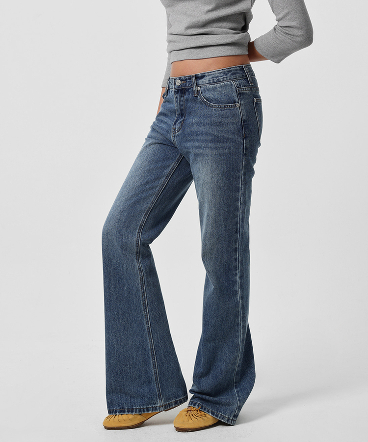ローライズノンストレッチブーツカットデニム BLUE