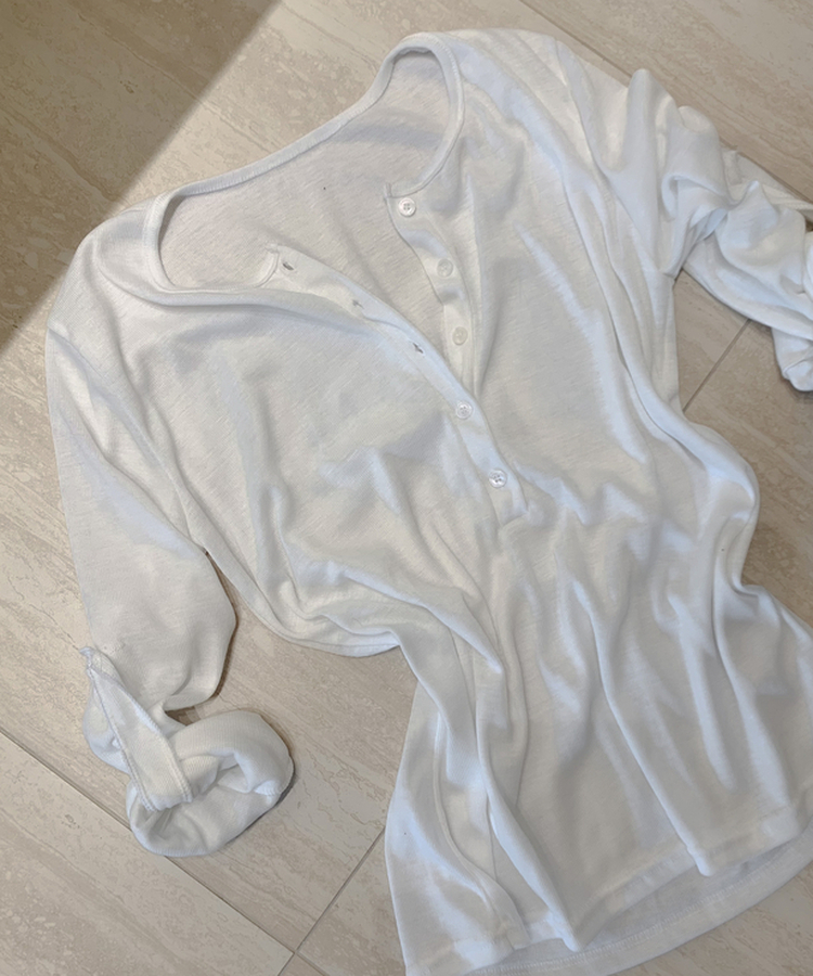 ロールアップヘンリーネック長袖Tシャツ
