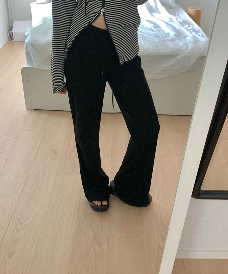 ハイウエストスリムブーツカットパンツ BLACK