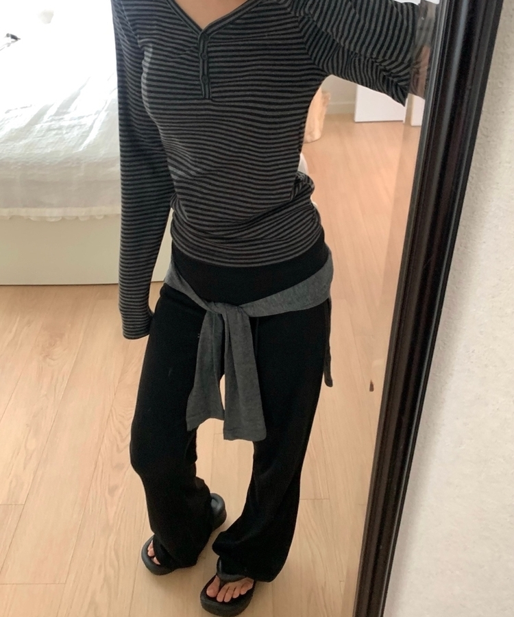 ハイウエストスリムブーツカットパンツ BLACK